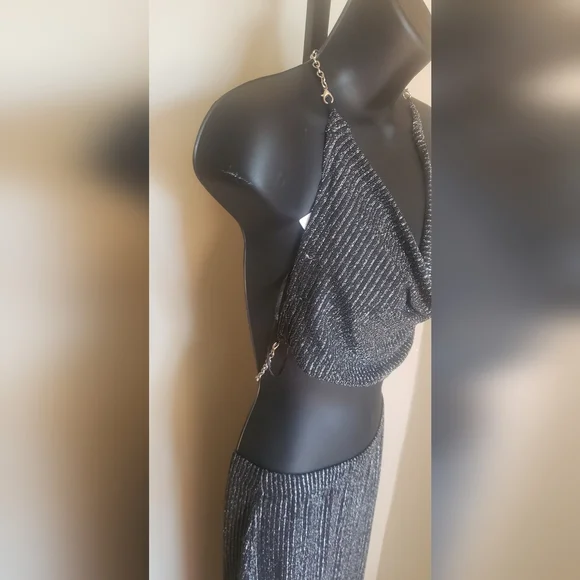 GLITZ & GLAM - Picture 2 of 2